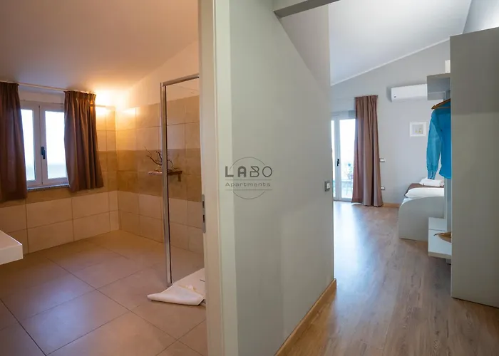 Agape In ゲストハウス トロペーア