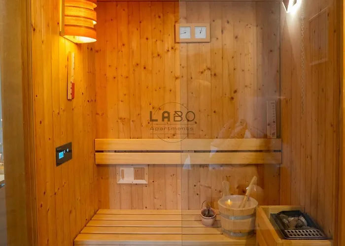 Agape In トロペーア