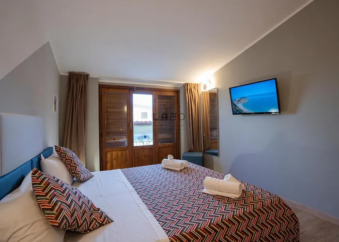 Agape In トロペーア